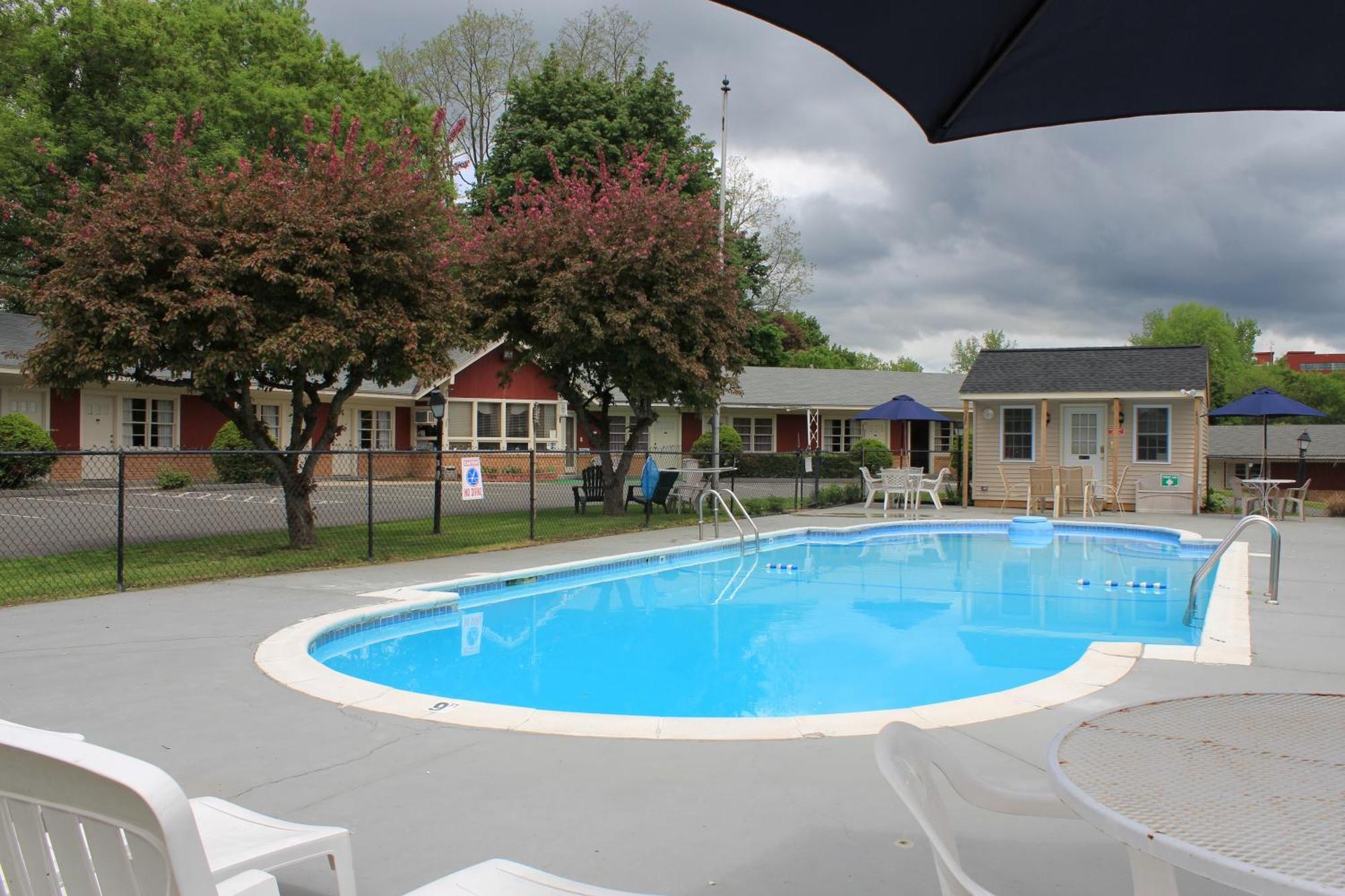 Berkshire Inn Pittsfield Zewnętrze zdjęcie