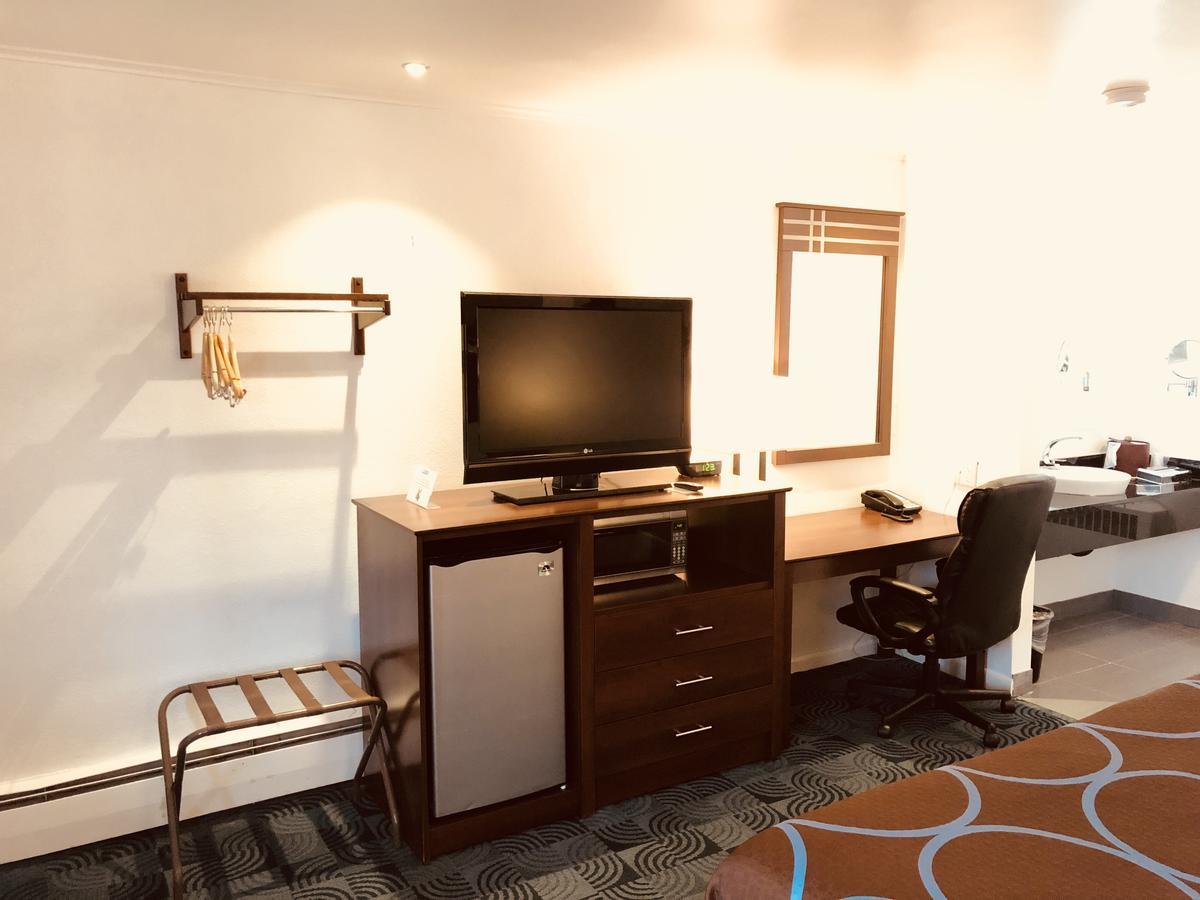 Berkshire Inn Pittsfield Zewnętrze zdjęcie