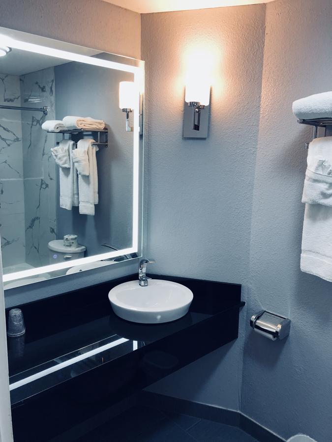 Berkshire Inn Pittsfield Zewnętrze zdjęcie