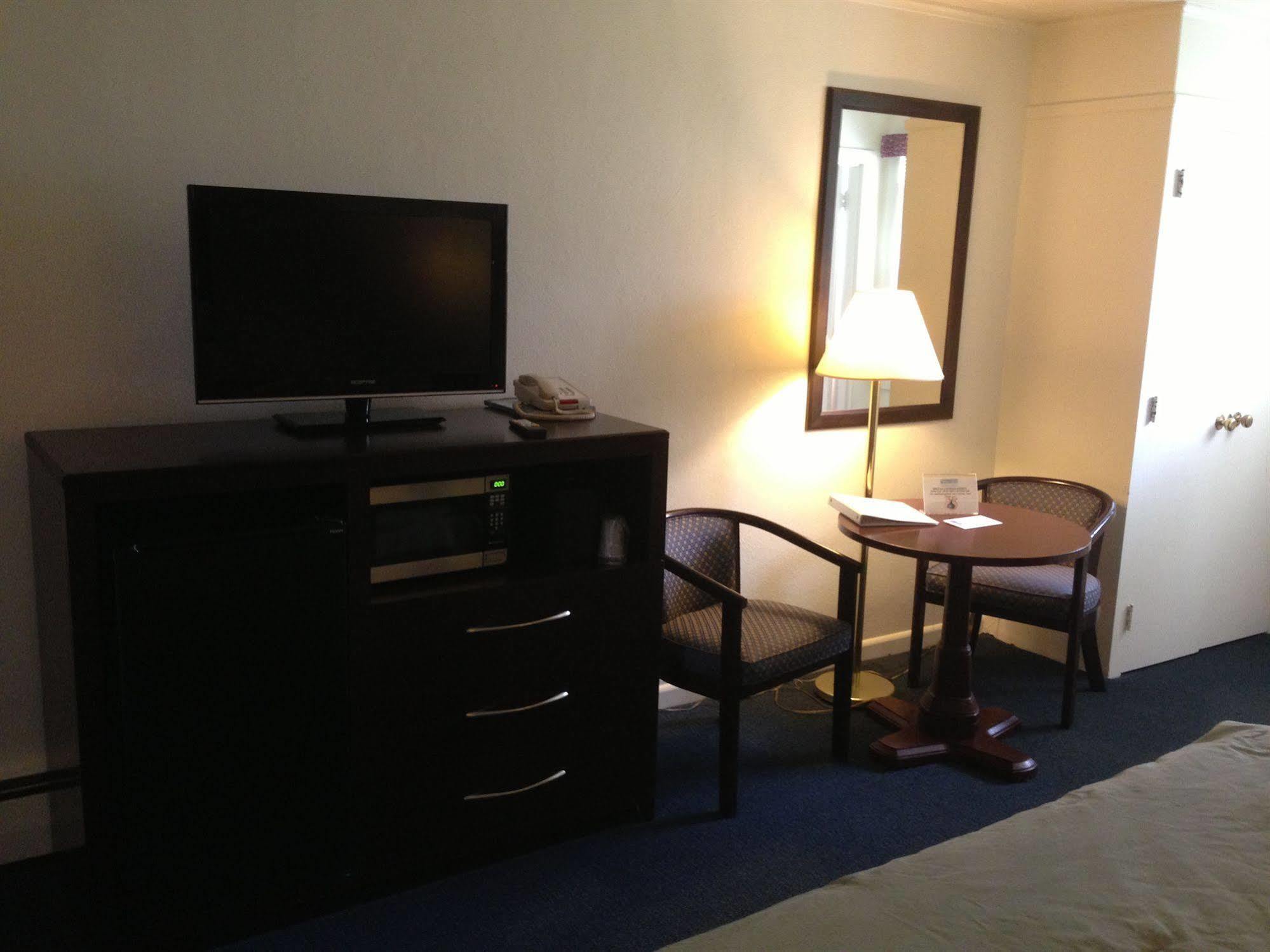 Berkshire Inn Pittsfield Zewnętrze zdjęcie