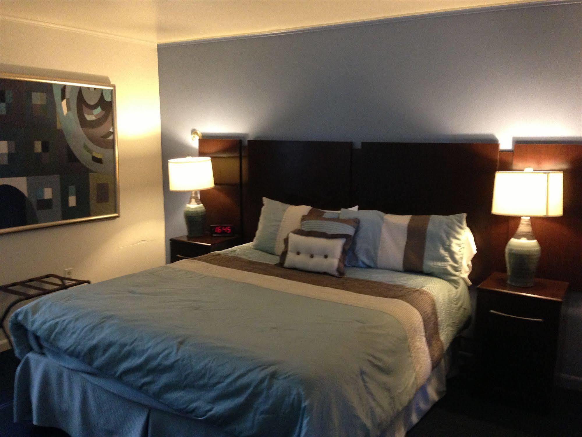 Berkshire Inn Pittsfield Zewnętrze zdjęcie